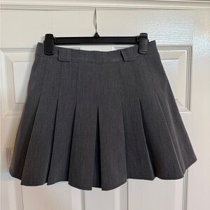 Commense Charcoal Gray Pleated Skater Skirt with attached shorts Sz M